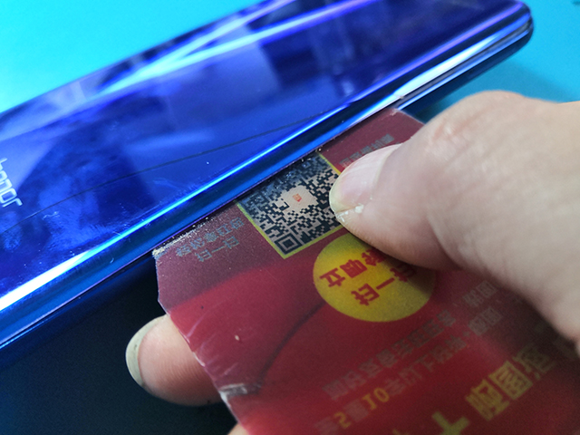 图片[7]-荣耀10 COL-AL10拆机换屏幕拆解教程-手机拆解教程网