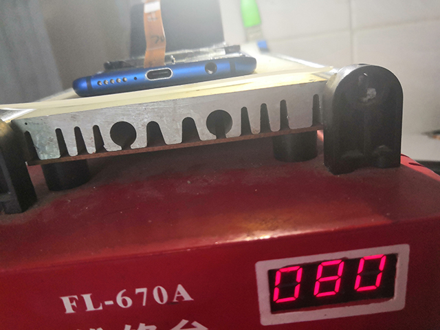 图片[31]-荣耀10 COL-AL10拆机换屏幕拆解教程-手机拆解教程网